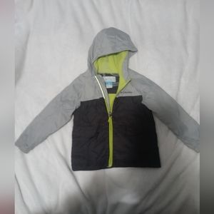 Columbia jacket girls size 4T almost new